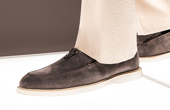 Мужские туфли лоферы Miguel Miratez коричневые замшевые фото 