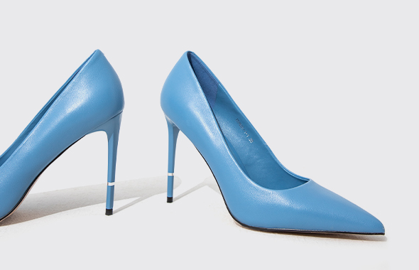 Жіночі туфлі шкіряні блакитні фото 