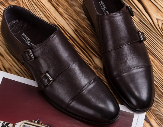 Обувь на трудовые будни - модное дополнение к мужскому офисному стилю