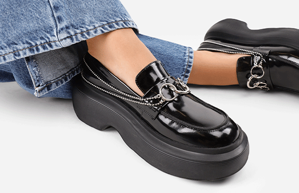 Жіночі туфлі Miraton чорні фото 