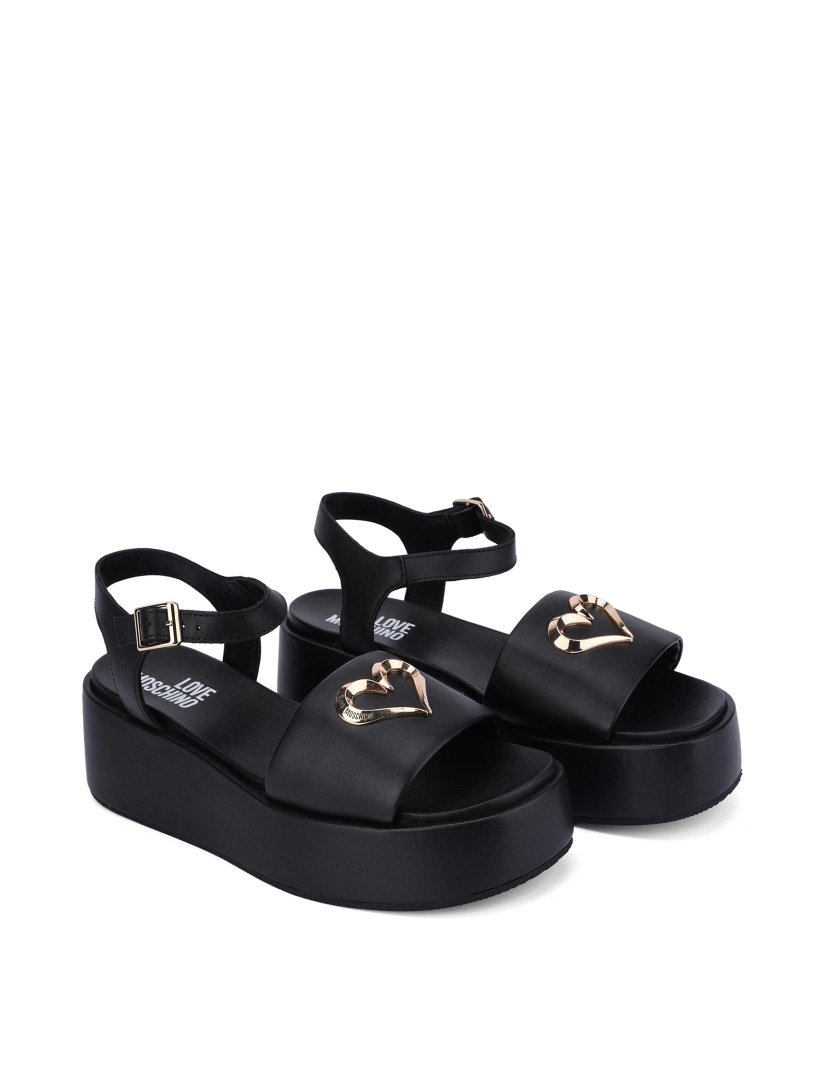 Moschino_shoes_001.jpg