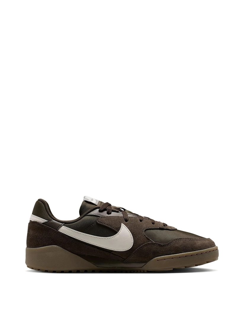 Nike_Male_002.jpg
