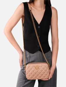 Жіноча коричнева сумка Guess стьобана - фото  - Miraton