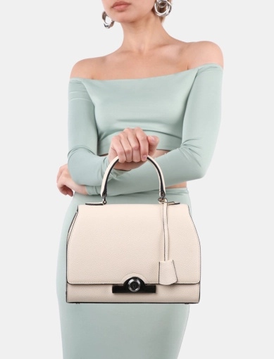 Жіноча сумка леді лайк MIRATON шкіряна молочного кольору з декоративною застібкою фото 1