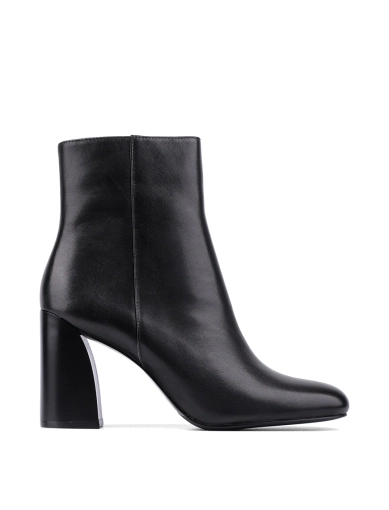 Женские ботинки черные кожаные с подкладкой байка фото 1