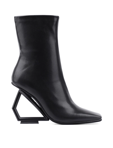 Женские ботинки с квадратным носком черные кожаные фото 1