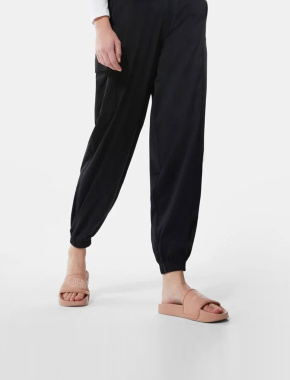 Женские шлепанцы The North Face Base Camp Slide из искусственной кожи розовые - фото 9 - Miraton