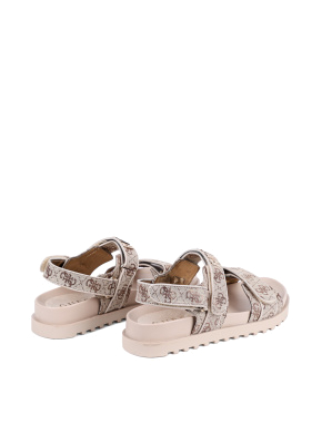 Женские сандалии Guess из экокожи бежевые - фото 3 - Miraton