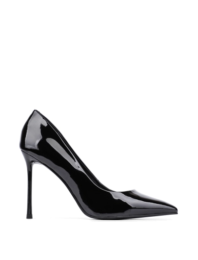 Жіночі туфлі з гострим носком чорні лакові фото 1