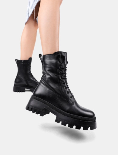 Женские ботинки берцы черные кожаные с подкладкой из натурального меха фото 1