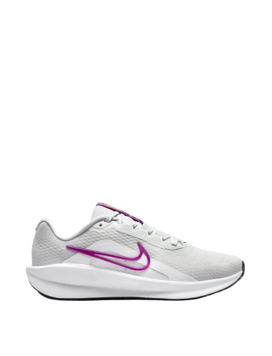 Женские кроссовки Nike Downshifter 13 тканевые белые фото 1
