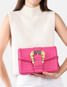 Женская розовая сумка VERSACE JEANS COUTURE с пряжкой - фото  - Miraton