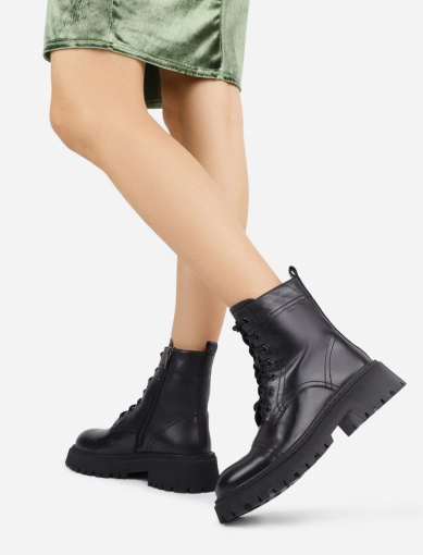 Женские кожаные ботинки с подкладкой из натурального меха фото 1