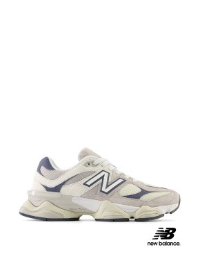 Жіночі кросівки New Balance 9060 замшеві бежеві - фото 1 - Miraton