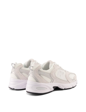 Женские кроссовки New Balance 530 тканевые молочного цвета - фото 4 - Miraton