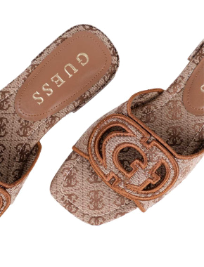 Жіночі шльопанці Guess з екошкіри бежеві - фото 5 - Miraton