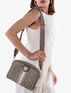 Женская сумка camera bag DKNY кожаная бежевая - фото 2 - Miraton