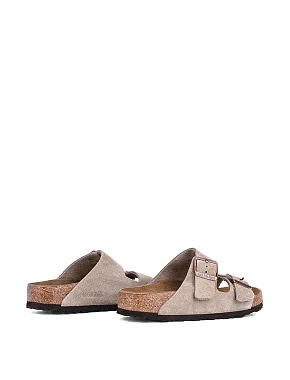 Жіночі шльопанці BIRKENSTOCK Arizona замшеві бежеві - фото 4 - Miraton