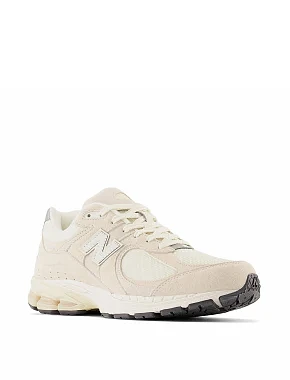 Жіночі кросівки New Balance 2002 замшеві бежеві - фото 2 - Miraton