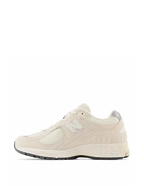 Жіночі кросівки New Balance 2002 замшеві бежеві - фото 3 - Miraton