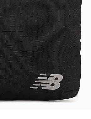 Чоловіча сумка месенджер New Balance тканинна чорна - фото 7 - Miraton