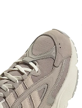 Жіночі кросівки Adidas OZMILLEN з екошкіри бежеві - фото 7 - Miraton