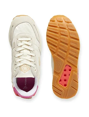 Женские кроссовки Lacoste велюровые белые - фото 4 - Miraton