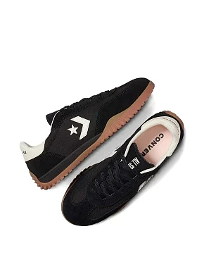 Женские кеды Converse Run Star Trainer замшевые черные - фото 4 - Miraton