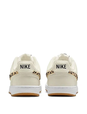 Женские кроссовки Nike Court Vision тканевые бежевые - фото 4 - Miraton