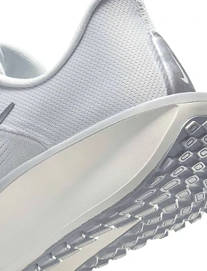 Женские кроссовки раннеры Nike QUEST 6 тканевые серые - фото 7 - Miraton