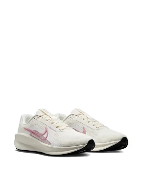 Жіночі кросівки Nike DOWNSHIFTER 13 тканинні рожеві - фото 2 - Miraton