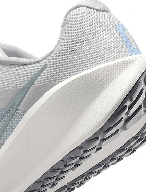 Женские кроссовки раннеры Nike DOWNSHIFTER 13 тканевые серые - фото 8 - Miraton