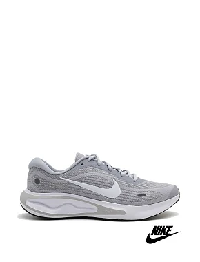Чоловічі кросівки раннери Nike JOURNEY RUN тканинні сірі - фото 1 - Miraton