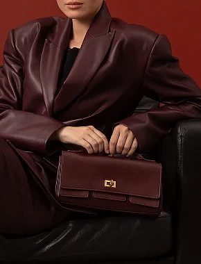 Жіноча сумка крос-боді шкіряна бордова - фото 9 - Miraton