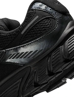 Чоловічі кросівки Nike V5 Rnr текстильні чорні - фото 7 - Miraton
