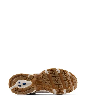 Жіночі кросівки New Balance 530 шкіряні бежеві - фото 4 - Miraton