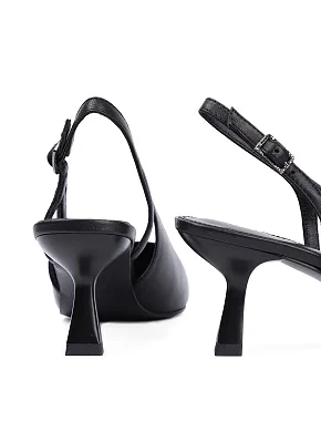 Жіночі туфлі шкіряні чорні - фото 1 - Miraton