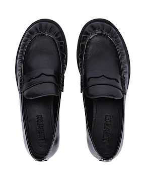 Жіночі туфлі з масляної шкіри чорні - фото 1 - Miraton