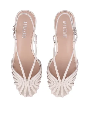 Жіночі босоніжки шкіряні золотого кольору - фото 1 - Miraton