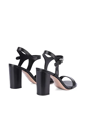 Женские босоножки кожаные черные - фото 3 - Miraton