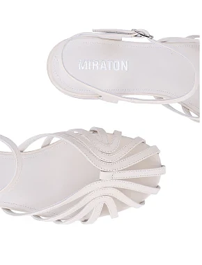 Женские сандалии кожаные рисового цвета - фото 5 - Miraton