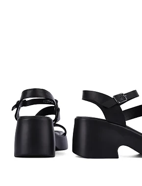 Жіночі босоніжки шкіряні чорні - фото 4 - Miraton