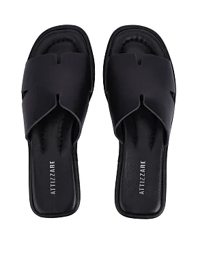 Женские шлепанцы кожаные черные - фото 1 - Miraton