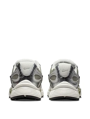 Женские кроссовки Nike V5 RNR текстильные белые - фото 3 - Miraton