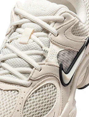 Жіночі кросівки Nike V5 RNR SUEDE текстильні бежеві - фото 5 - Miraton