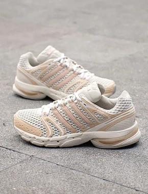 Женские кроссовки Adidas ADISTAR CONTROL 5 текстильные молочного цвета - фото 6 - Miraton