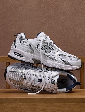 Женские кроссовки New Balance MR530SG из экокожи белые - фото 4 - Miraton