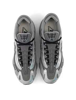Мужские кроссовки New Balance U10007RF из экокожи серые - фото 4 - Miraton