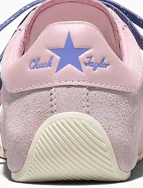 Женские кеды Converse Chuck Taylor Lo замшевые розовые - фото 7 - Miraton