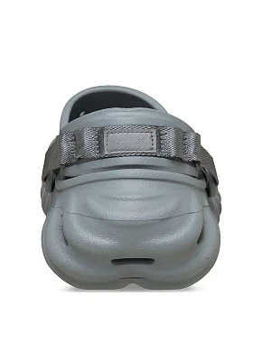 Мужские сабо Crocs Echo Clog резиновые серые - фото 5 - Miraton